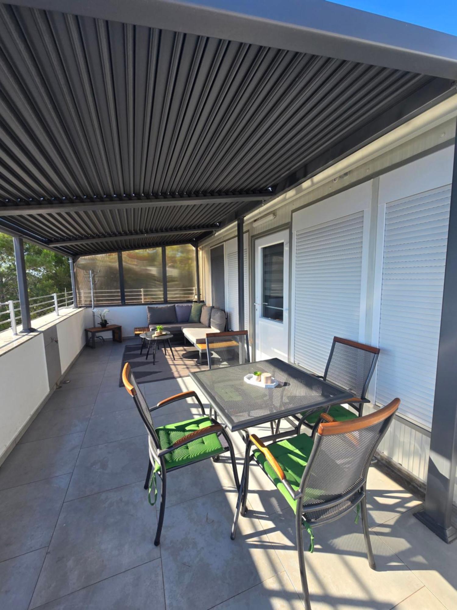 Horvat Apartment