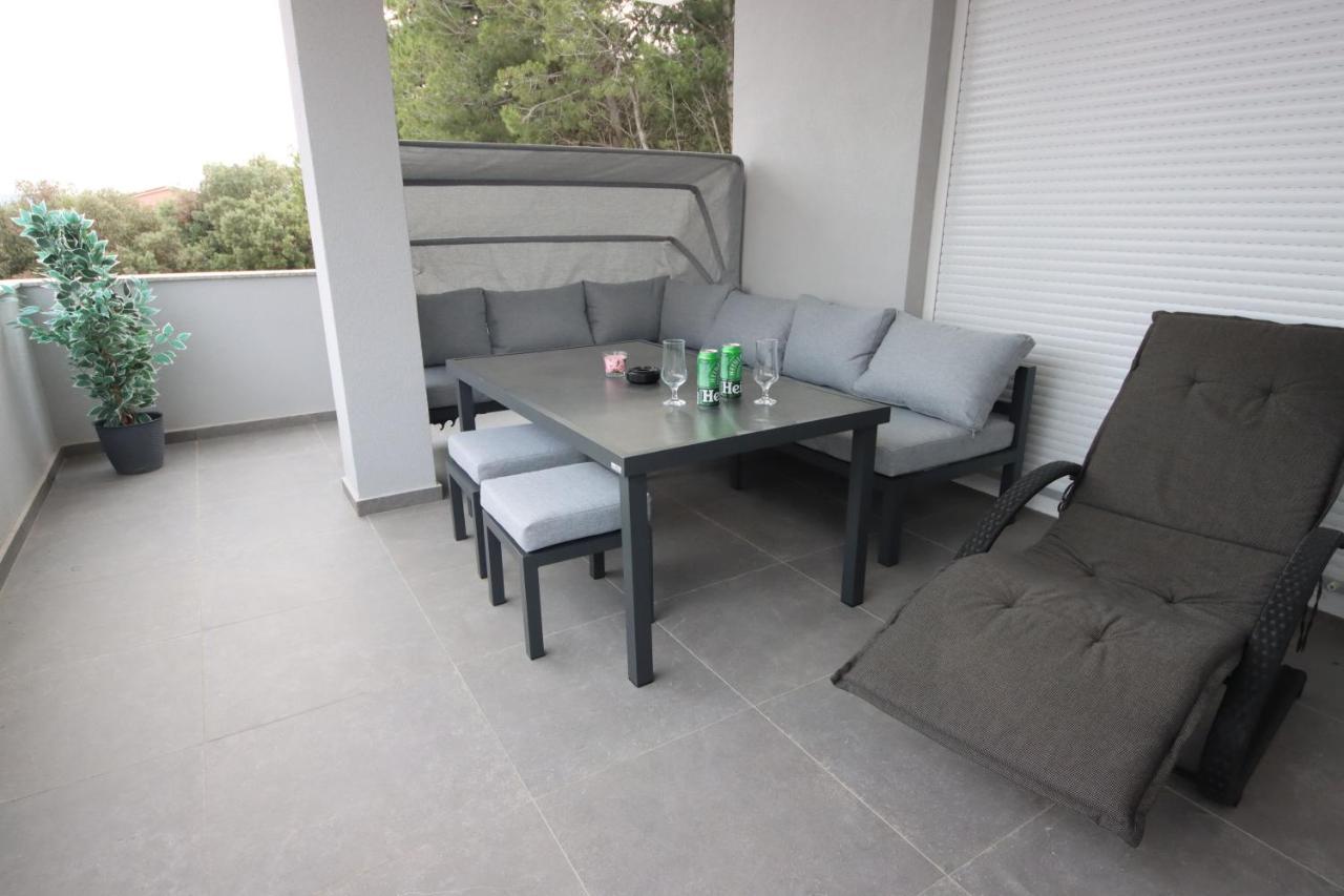 Horvat Apartment
